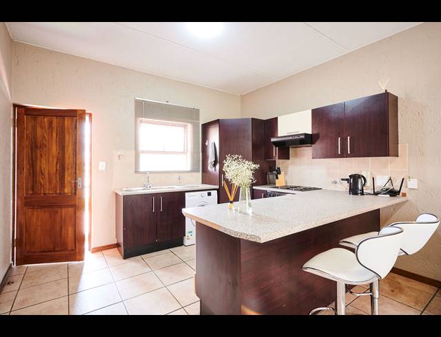 1 BEDROOM APARTMENT SOLD IN PAULSHOF